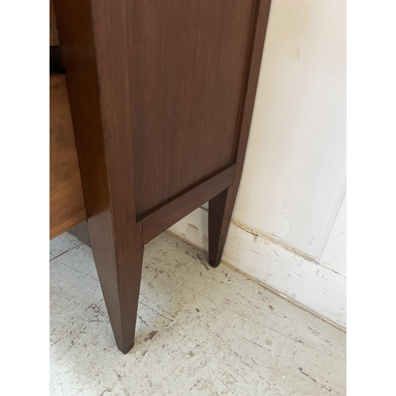 Commode in Lodewijk XVI-stijl van massief eikenhout, 19e eeuw.