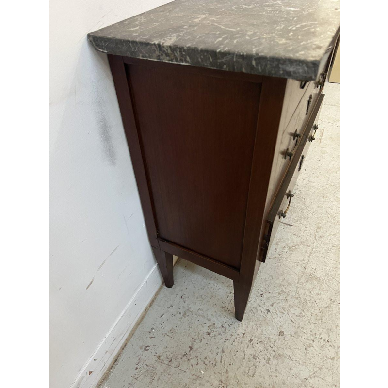 Commode in Lodewijk XVI-stijl van massief eikenhout, 19e eeuw.