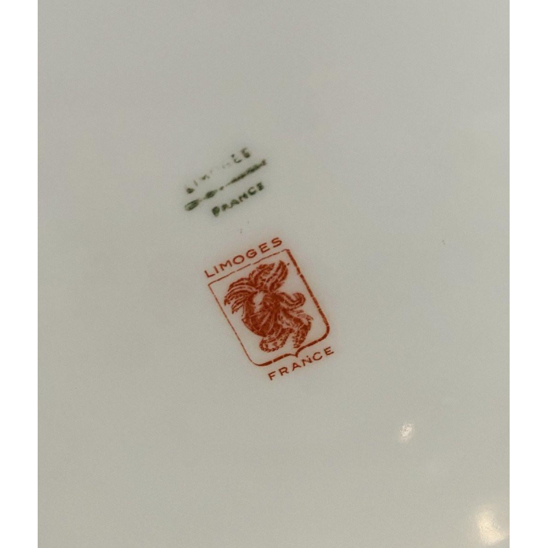 Service à café et thé en porcelaine polychrome – 25 pièces, XXᵉ siècle