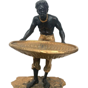 « L’Homme au panier tressé » sculpture en bronze à double patine, XXᵉ siècle