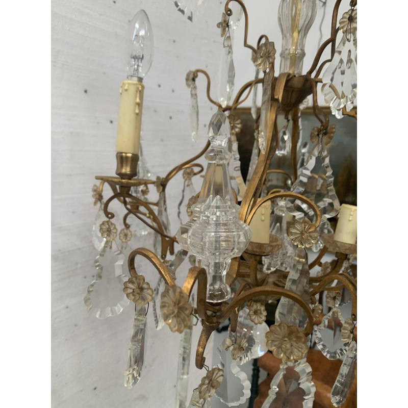 Lustre cage de style Louis XV en bronze et pampilles de verre – XXᵉ siècle