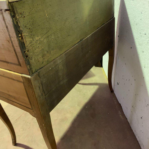 Louis XV style slant-front desk in solid cherry wood – 19th century