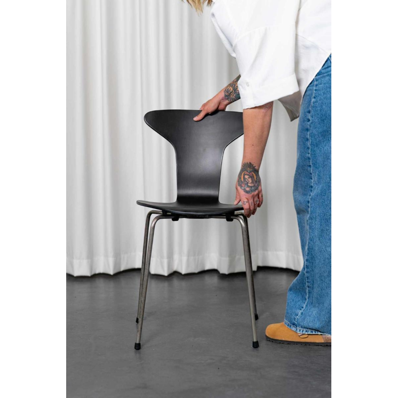 Arne Jacobsen for Fritz Hansen, Butterfly 3107 vintage black chair, 1970