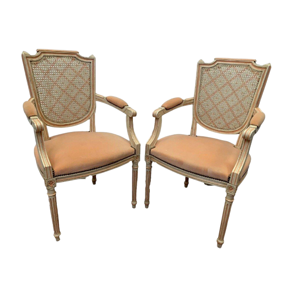 Een paar fauteuils in Lodewijk XVI-stijl van gepatineerd beukenhout – 20e eeuw