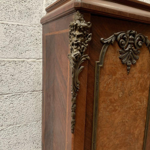 Louis XV style bookcase in mahogany and burr walnut – 20th century