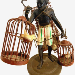 « Le Porteur de cages d’oiseaux » sculpture en bronze miniature, XXᵉ siècle