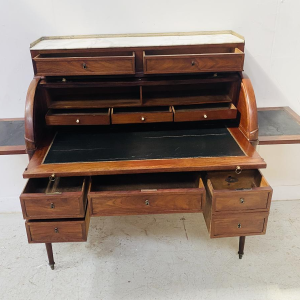 Bureau à cylindre style Louis XVI en acajou et placage d'acajou, fin du XVIIIème siècle