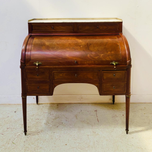 Cilindervormig bureau in Lodewijk XVI-stijl van mahoniehout en mahoniefineer, eind 18e eeuw.
