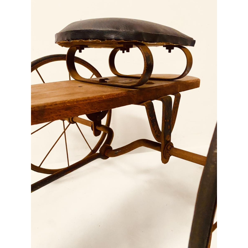 Vélo jouet pour enfant, dit la draisienne – fin du XIXᵉ siècle