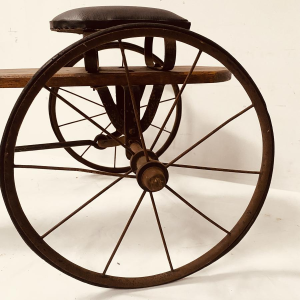 Vélo jouet pour enfant, dit la draisienne – fin du XIXᵉ siècle