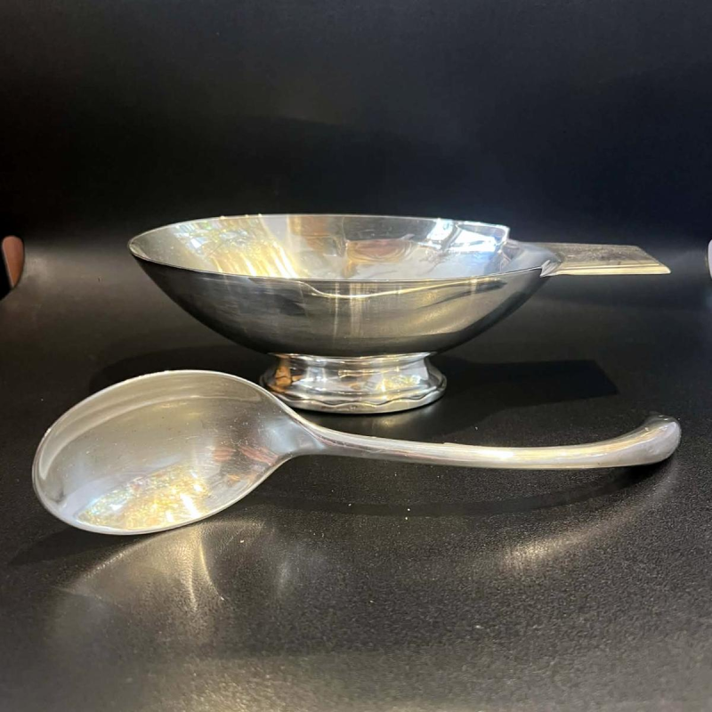 Christian FJERDINGSTAD for CHRISTOFLE GALLIA, Art Deco Swan gravy boat, silver-plated metal, circa 1930