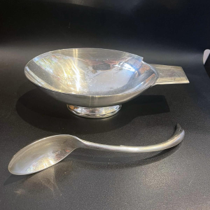 Christian FJERDINGSTAD pour CHRISTOFLE GALLIA, saucière Cygne Art Déco, métal argenté ca 1930