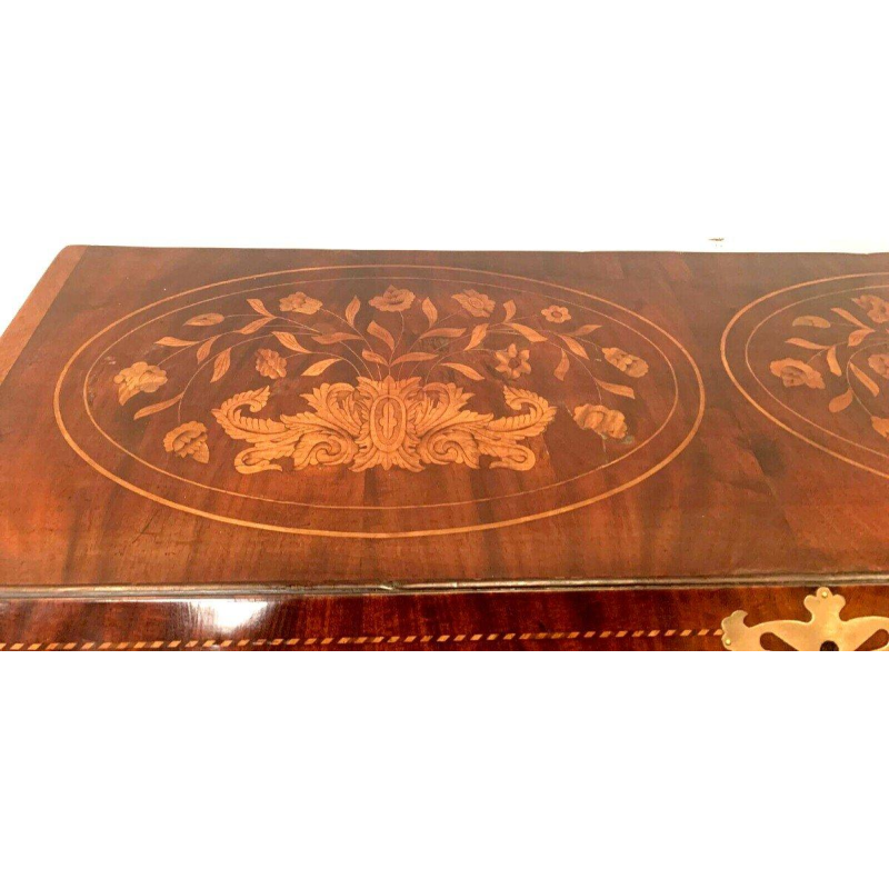 Commode scriban en marqueterie hollandaise – XVIIIᵉ siècle