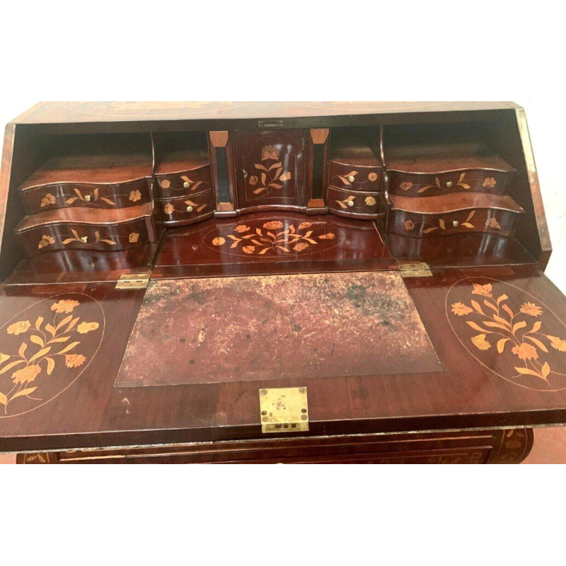 Scriban ladekast in Hollandse marqueterie – 18e eeuw