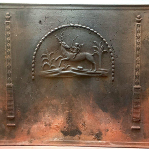 Plaque de fond de cheminée en fonte "Angelot et Renne" – XIXᵉ siècle