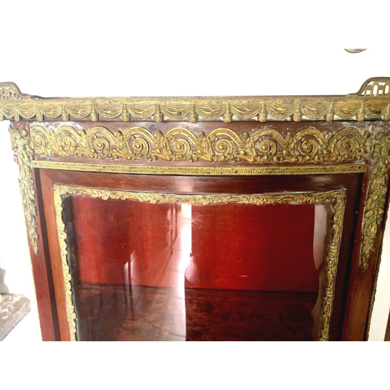 Napoleon III curved display cabinet in mahogany and chased bronze – 20th century