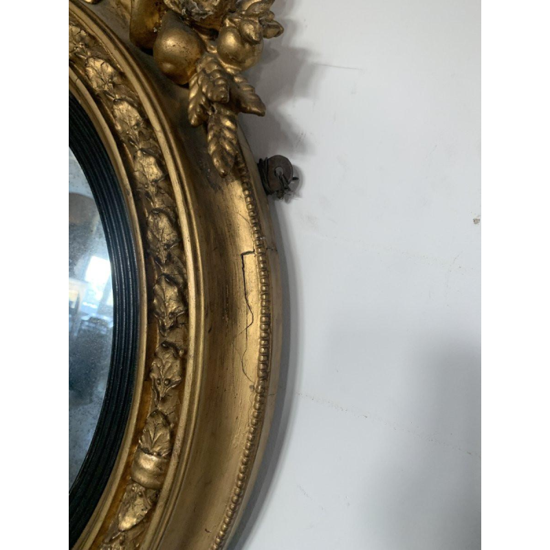 Miroir sorcière à fronton en bois sculpté et doré – XIXᵉ siècle