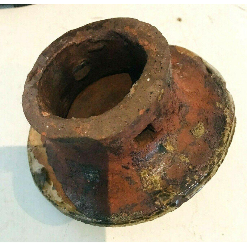 Covered vase in crackled earthenware, chinoiserie decoration of figures, horse and salamander – 19th century