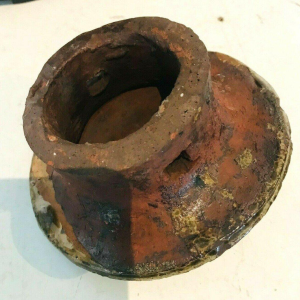 Covered vase in crackled earthenware, chinoiserie decoration of figures, horse and salamander – 19th century