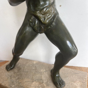 Bronzen sculptuur "De Bokser" met bruin/groene patina – 20e eeuw