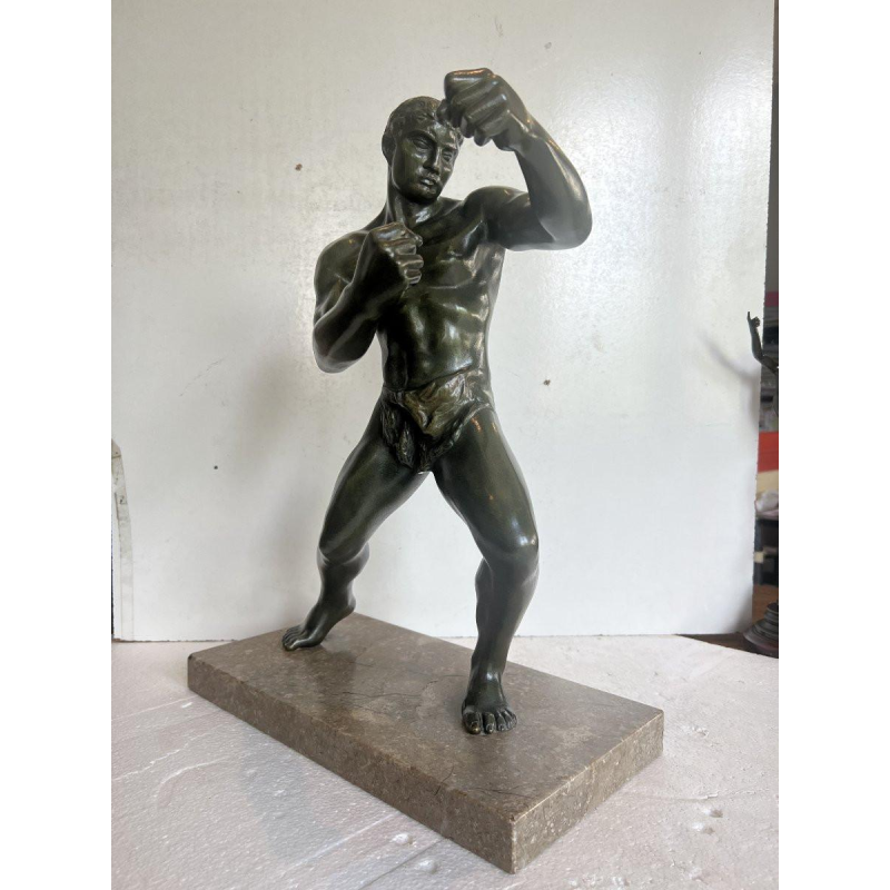 « Le Boxeur » sculpture en bronze à patine brun / vert – XXᵉ siècle