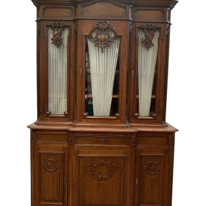 Buffet liégeois en deux corps en chêne massif patiné – XXᵉ siècle