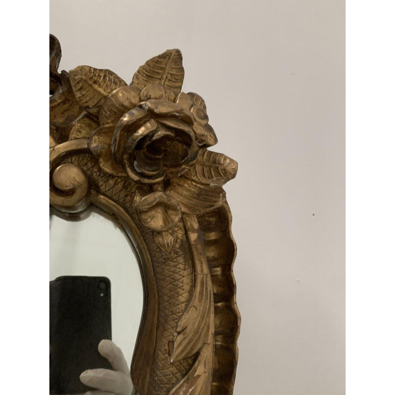 Miroir Louis XV en bois sculpté doré – XVIIIᵉ siècle