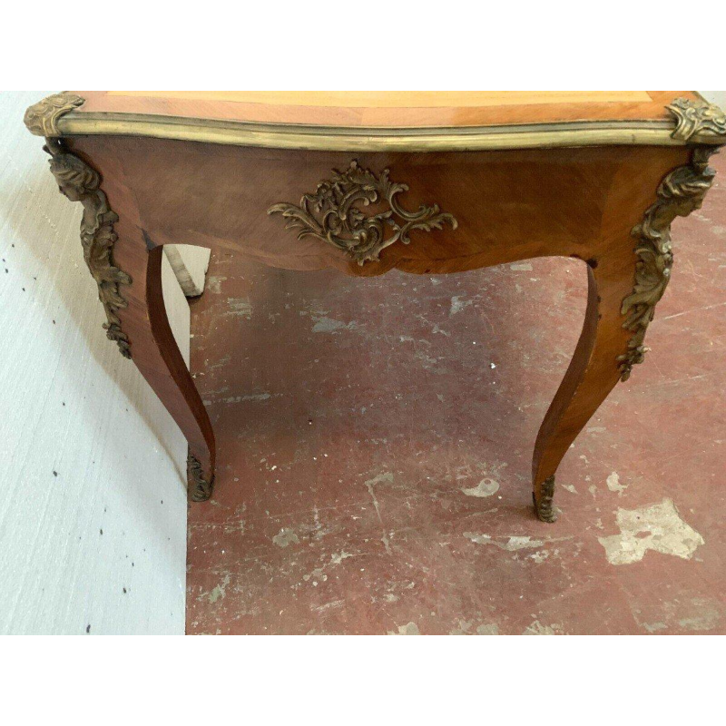 Louis XV style ceremonial desk, tan leather top – 19th century