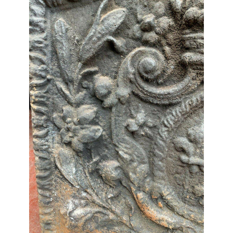 Cast iron fireplace backplate – 19th century