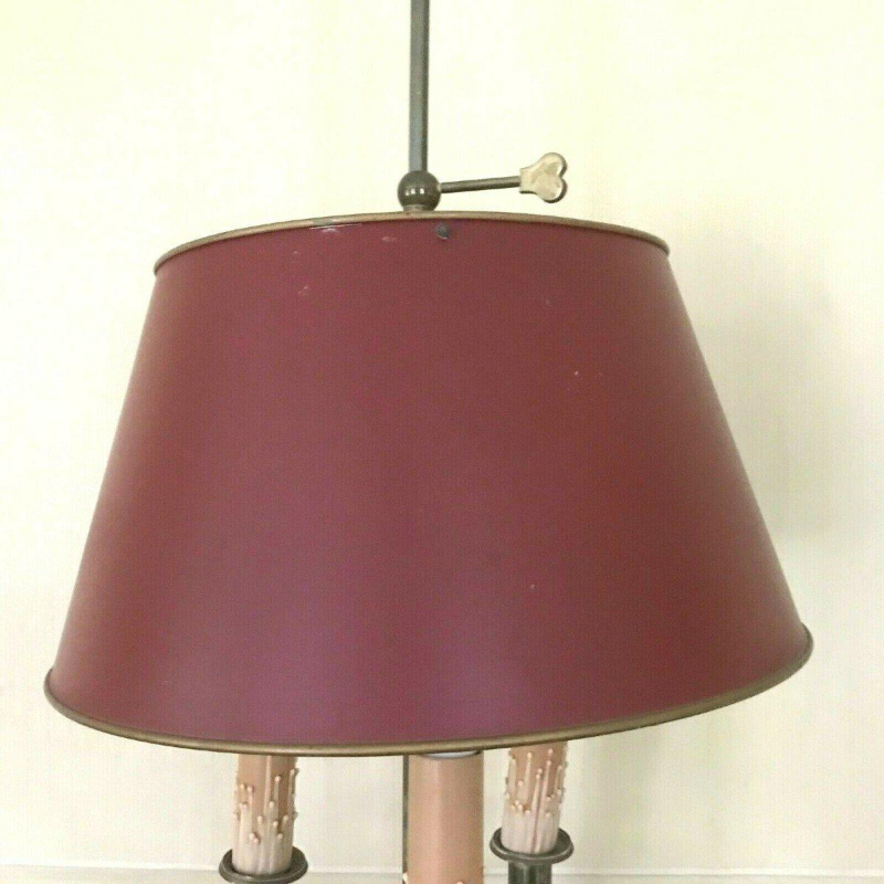 Lampe bouillotte à trois lumières de style Louis XVI – XXᵉ siècle