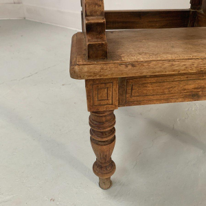 Escalier de bibliothèque en bois teinté à trois marches – XIXᵉ siècle