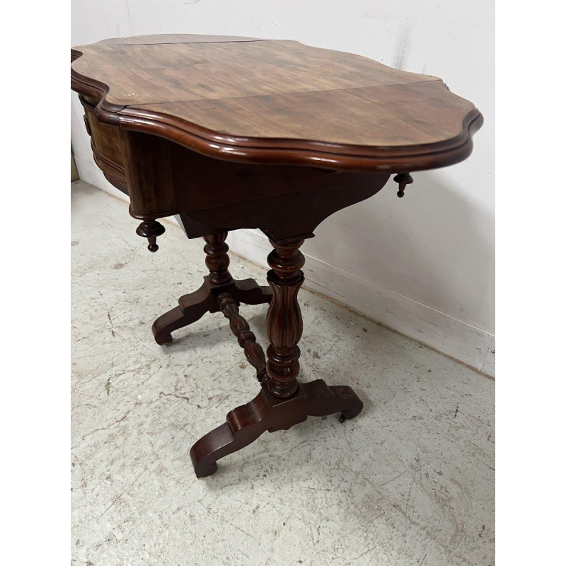 Werktafel van mahoniehout en fineer uit het Napoleontische tijdperk, 19e eeuw.