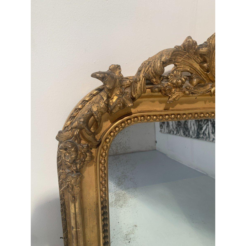 Miroir de style Louis XV en bois et stuc doré à la feuille d'or – XIXᵉ siècle