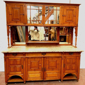Buffet vitrine double corps de style Louis XVI en bois massif – XXᵉ siècle