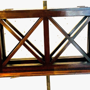 Mahoniehouten lessenaar met driepootvoet uit de tijd van Napoleon III – 19e eeuw