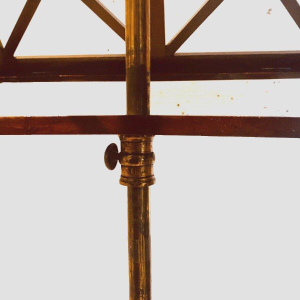 Mahoniehouten lessenaar met driepootvoet uit de tijd van Napoleon III – 19e eeuw