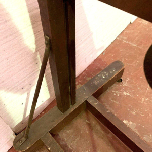 Massief eikenhouten schildersezel met tandwielmechanisme – 19e eeuw