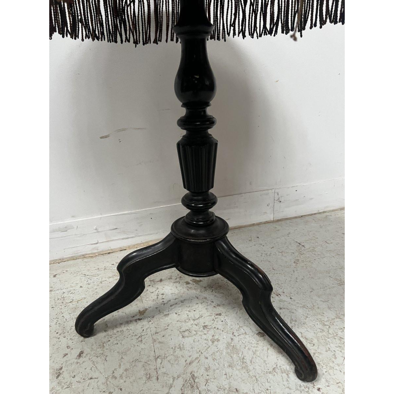 Guéridon basculant Napoléon III en bois noirci – XIXᵉ siècle