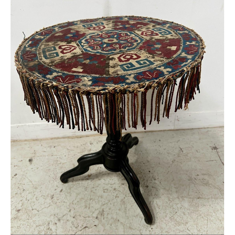 Guéridon basculant Napoléon III en bois noirci – XIXᵉ siècle