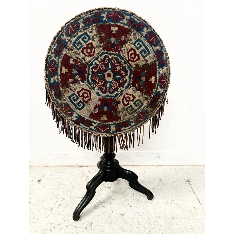 Guéridon basculant Napoléon III en bois noirci – XIXᵉ siècle