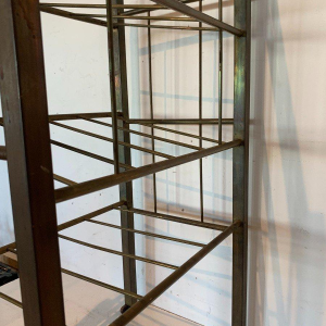 Art Deco brass magazine rack – 20th century