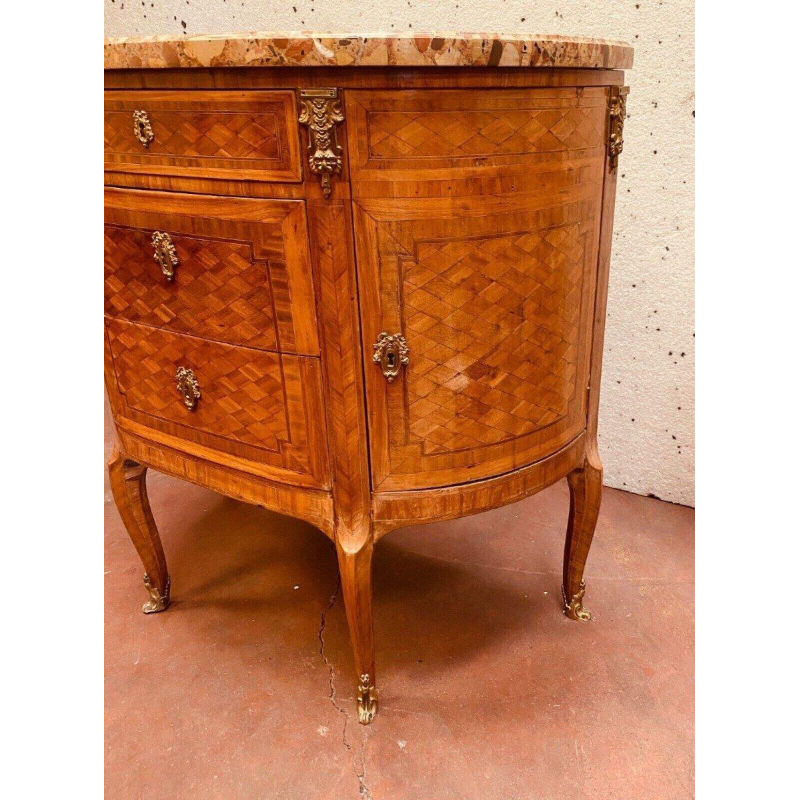 Halvemaanvormige commode in Lodewijk XVI-stijl met marqueterie en kubusvormige voet – 20e eeuw