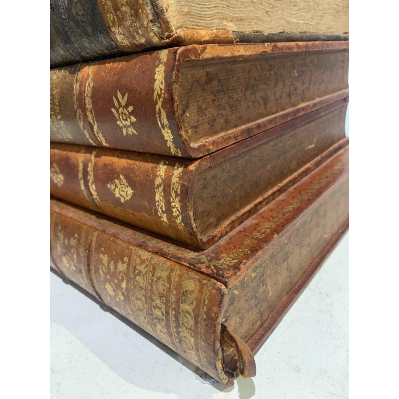 Cave à liqueur et boîte de jeux en trompe l’œil de livres anciens – XXᵉ siècle