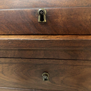 Bureau à cylindre de style Louis XVI en acajou – XIXᵉ siècle