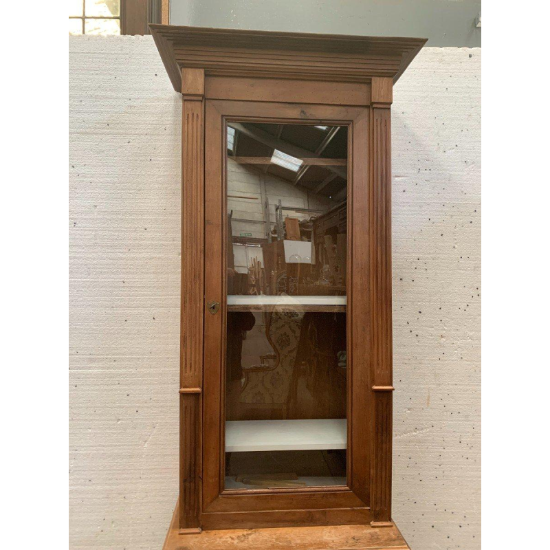 Two-part Directoire-style display cabinet in solid walnut – 20th century