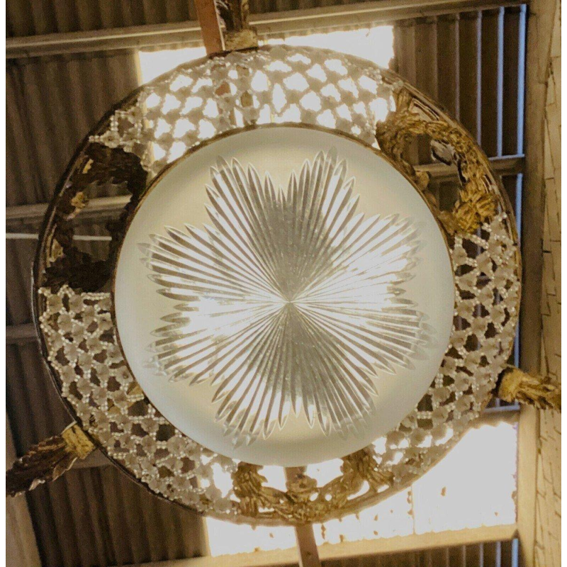 Lustre de style Louis XV en bronze et verre dépoli – début XXᵉ siècle