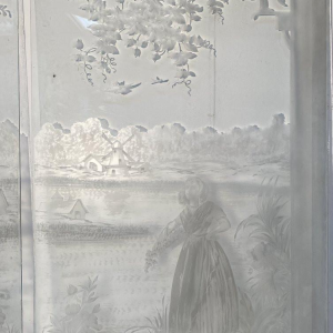 Ensemble de trois vitres gravées à l'acide "Paysage animé, personnages" fin XIXᵉ siècle
