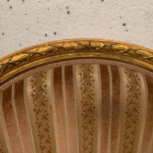 Bergère à coussin de style Louis XVI en bois doré, XXᵉ siècle