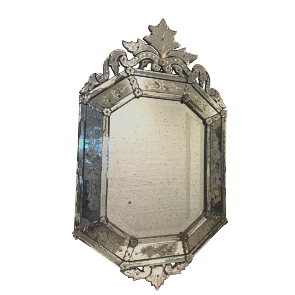 Miroir vénitien à pare-close et fronton, début XXᵉ siècle