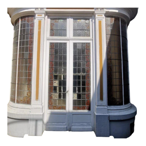 Alfred Labille, verticaal erkerraam in gebrandschilderd glas, 1913